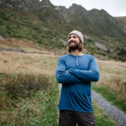 Organic Wool And Silk Longsleeve (Herre) -Campingutstyr Salg 2024 48f03f54e506ee72f3fc13d2a7d84fc966e0904f 6016x4016 1