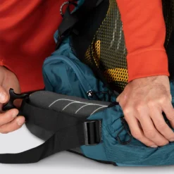 Osprey Atmos AG 65 Tursekk Herre -Campingutstyr Salg 2024 Atmos 65L S22 Detail20 VenturiBlue web 3a20d6fc 700f 4cbb ac52 9d0514631e84