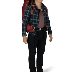 Osprey Aura AG 65 Tursekk Dame -Campingutstyr Salg 2024 AuraAG 65L S22 OnBody1 BerrySorbetRed web