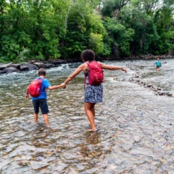 Osprey Daylite Kids -Campingutstyr Salg 2024 Daylite Kids S20 Hero Seaman Expires 10 11 21 web