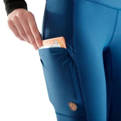 Abisko Trekking Turtights Dame -Campingutstyr Salg 2024 Fjellreven Abisko Trekking Turtights Dame modell kartlomme detalj