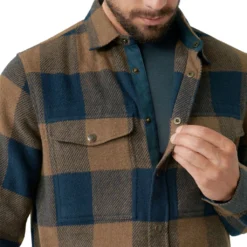 Canada Flanellskjorte (Herre) -Campingutstyr Salg 2024 Fjellreven Canada Flanellskjorte Herre modell brystkomme detalj