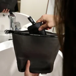 Matador FlatPack Toiletry Case -Campingutstyr Salg 2024 FlatpakToiletryCase Lifestyle05