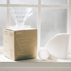 Hario V60 Dripper 02 Kaffedrypper (1-4 Kopper) -Campingutstyr Salg 2024 HARIO V60 Dripper 02 Kaffedrypper vindu