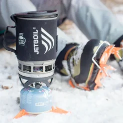 Jetboil ZIP Stormkjøkken (0,8 Liter) -Campingutstyr Salg 2024 Jetboil Zip Stormkjokken Carbon ute i snoen