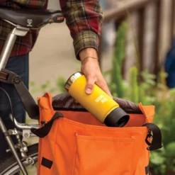 Klean Kanteen Café Cap (eldre Modell) -Campingutstyr Salg 2024 K16VWPCC LC cafecap wide bike bag lifestyle