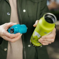 Klean Kanteen Kid Classic Isolerende 355ml Drikkeflaske (m/Sport Cap) -Campingutstyr Salg 2024 Klean Kanteen Isolerende Kid Classic 355ml Drikkeflaske Safari hender