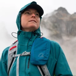 Osprey Pack Pocket Zippered -Campingutstyr Salg 2024 S23 PackPocketZipperedWaterfrontBlue Accessories RossBernards Exp 11 29 2433 web