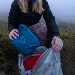 Osprey Ultralight Packing Cube Large -Campingutstyr Salg 2024 S23 UltralightPackingCubeWaterfrontBlueAccessories RossBernards Exp 11 29 2471 web d8d341ba 3bd0 4e3a 8f48 4dbc1f491451