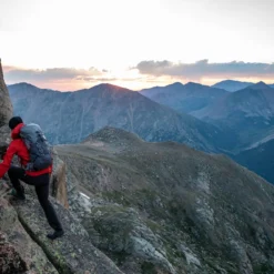 Osprey Tempest 9 Tursekk Dame -Campingutstyr Salg 2024 Talon Tempest S21 Holz IndpnsePass 25 22 9068 web 8e77b6a2 acce 43b1 aa3c ae3bc45d1e07