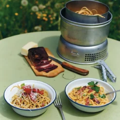 The Great Outdoors - 120 Recipes For Adventure Cooking -Campingutstyr Salg 2024 TheGreatOutdoors mood2 2000x be7155b6 9418 421d 8fce 6a3df47a9d43