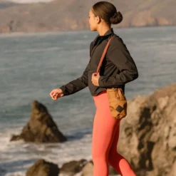 United By Blue The Water Bottle Holder Flaskeholder 5 United By Blue The Water Bottle Holder Flaskeholder -Campingutstyr Salg 2024 United by Blue The Water Bottle Holder Flaskeholder modell joggetur