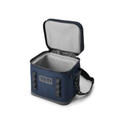 Yeti Hopper Flip 12 Soft Cooler -Campingutstyr Salg 2024 W Hopper Flip 12 Navy 3qtr Open 7914 B png