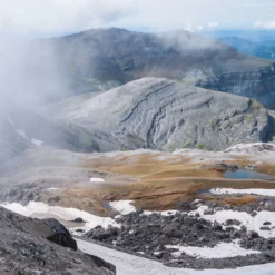 Wanderlust Europe - The Great European Hike -Campingutstyr Salg 2024 Wanderlust Europa p.198 199 PhotoDavidLintern WanderlustEuropa gestalten2020 2000x 2000x 235ac1e6 e347 41fd 99c3 8e3605da446c