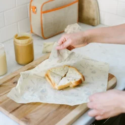 Beeswax Food Wrap Variety 3-pack -Campingutstyr Salg 2024 abeego beeswax wrap peanut butter jam 2786x 62e339da 7716 48f0 8971 20a2cb55858f scaled