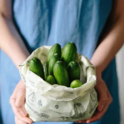 Beeswax Food Wrap Giant -Campingutstyr Salg 2024 beeswax wrap bag spring salad giant abeego 3 2786x 64de49e2 e90a 480e 8703 626ec5b1b7a1