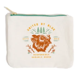 United By Blue Canvas Pouch -Campingutstyr Salg 2024 canvaspouch grizzlybear1 2000x a80f32dd 2874 4399 a8a0 847a7a104ebf