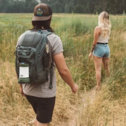 Thermacell Myggjager Campinglykt 10 Thermacell Myggjager Campinglykt -Campingutstyr Salg 2024 couple hike 4 scaled