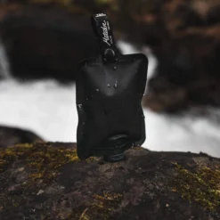 Matador FlatPack Toiletry Bottle (1-pk) -Campingutstyr Salg 2024 matador flatpak bottle visuallygeorge 006 scaled