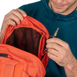 Osprey Mutant 22 Klatresekk -Campingutstyr Salg 2024 mutant22 f22 detail2 marsorange.jpg 1