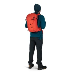 Osprey Mutant 22 Klatresekk -Campingutstyr Salg 2024 mutant22 f22 onbody2 marsorange.jpg 1