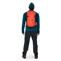 Osprey Mutant 22 Klatresekk -Campingutstyr Salg 2024 mutant22 f22 onbody3 marsorange.jpg 1