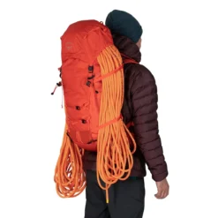 Osprey Mutant 38 Klatresekk -Campingutstyr Salg 2024 mutant38 f22 detail2 marsorange.jpg 2